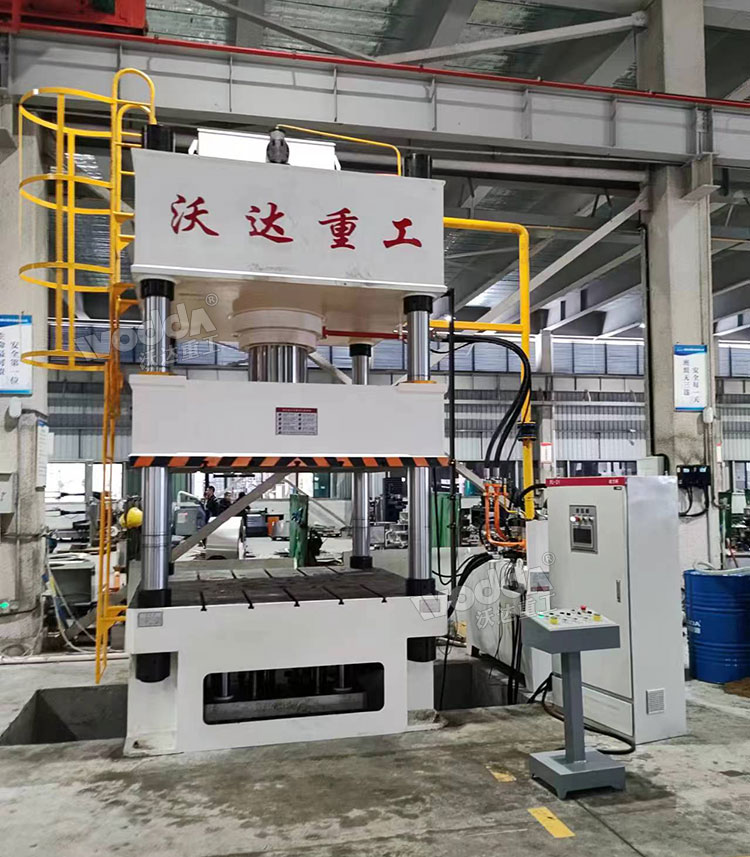 500噸三梁四柱油壓機帶液壓墊